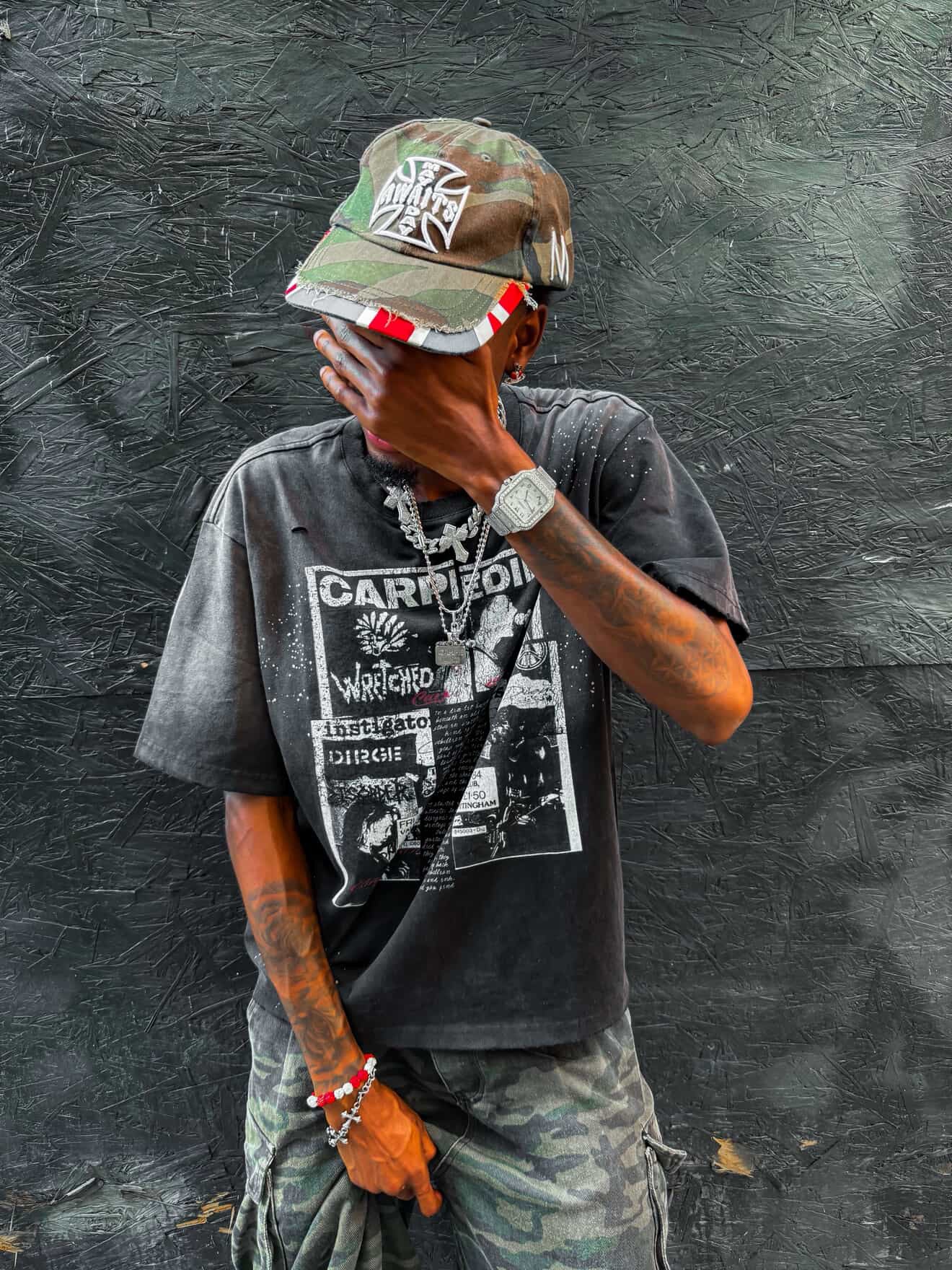 'INSTIGATORS' DISTRESSED T